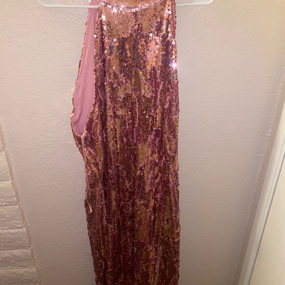 Pink sequin midi dress with slit size 3x - Picture 4 of 4